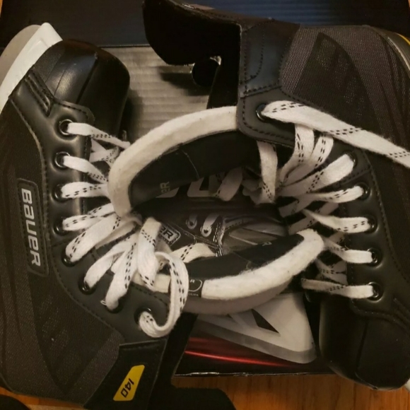 Bauer Supreme 140 Size 5 R/ US 6 - Picture 2 of 6